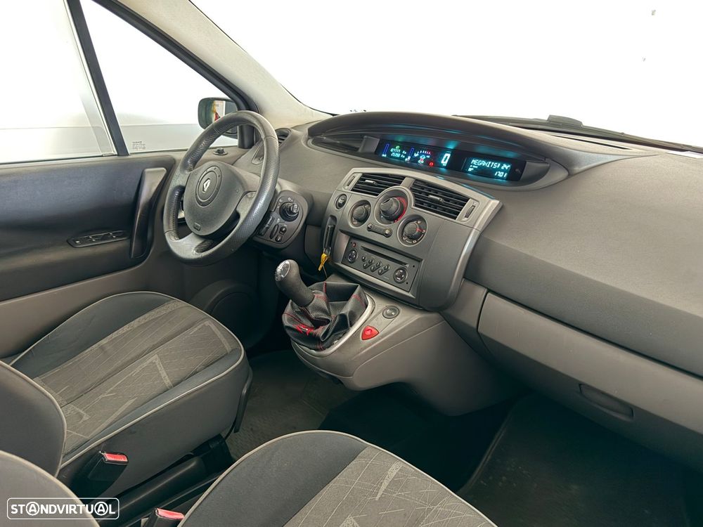 Renault Mégane Scénic - 21