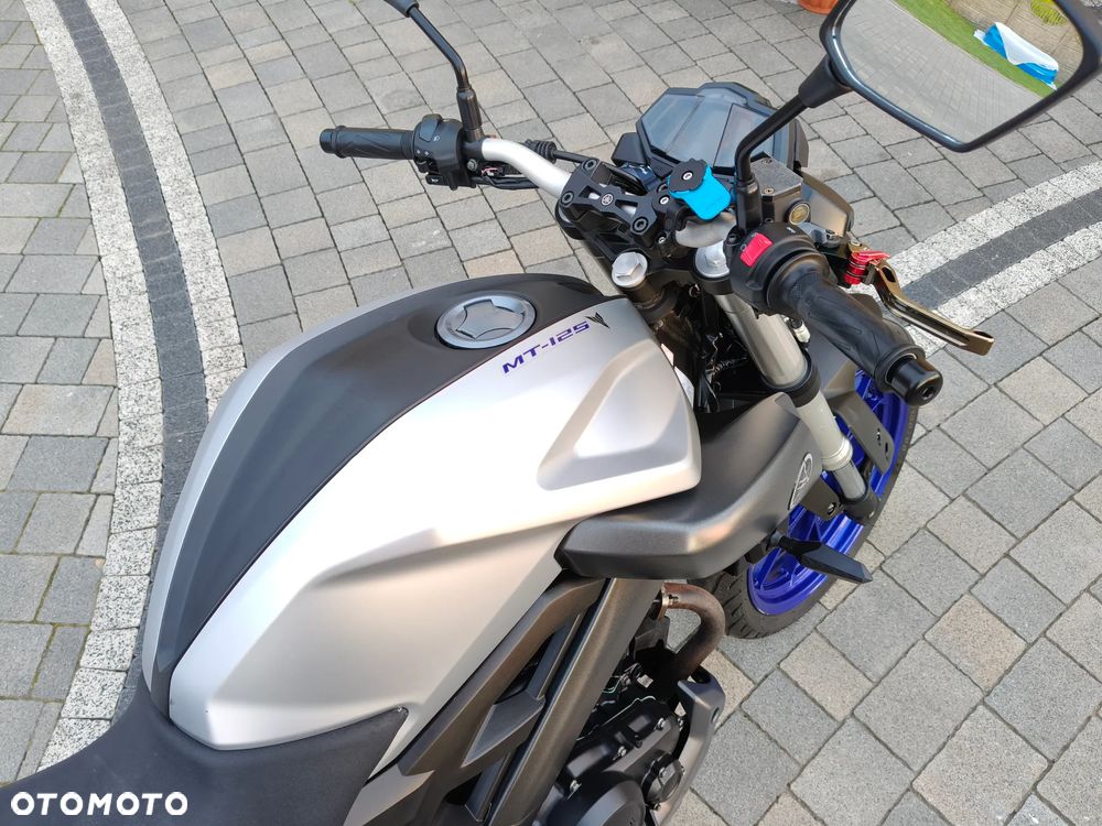 Yamaha MT - 8