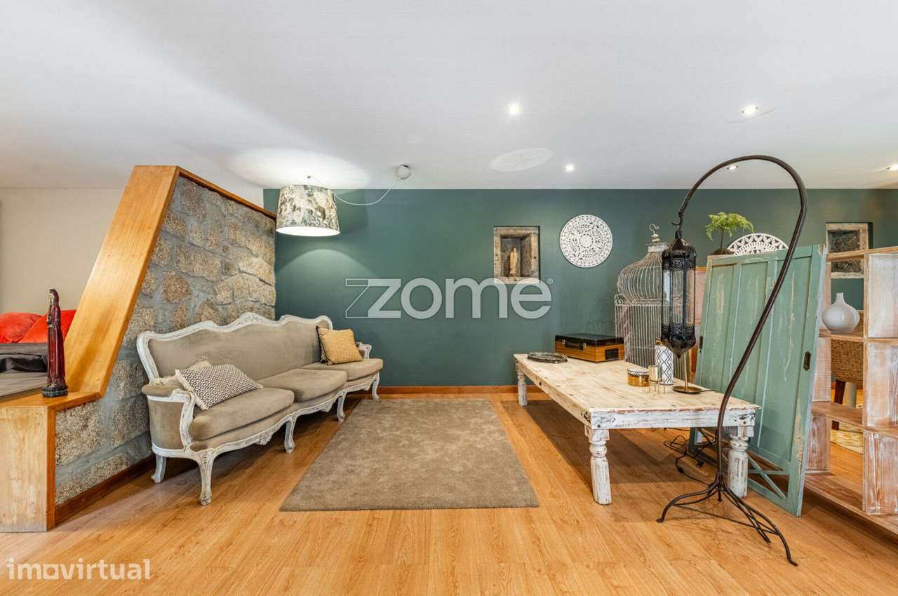 Quinta na Maia e 4 apartamentos com 2.553 m2 de Terreno - Grande imagem: 5/59