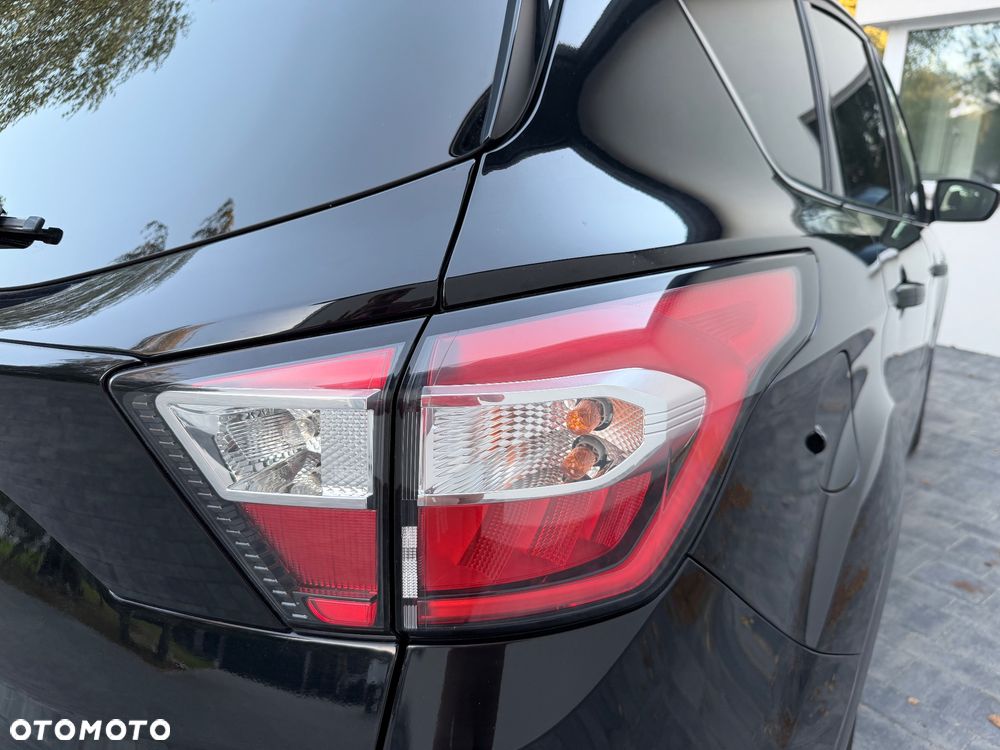 Ford Kuga 1.5 EcoBoost 2x4 Titanium - 12