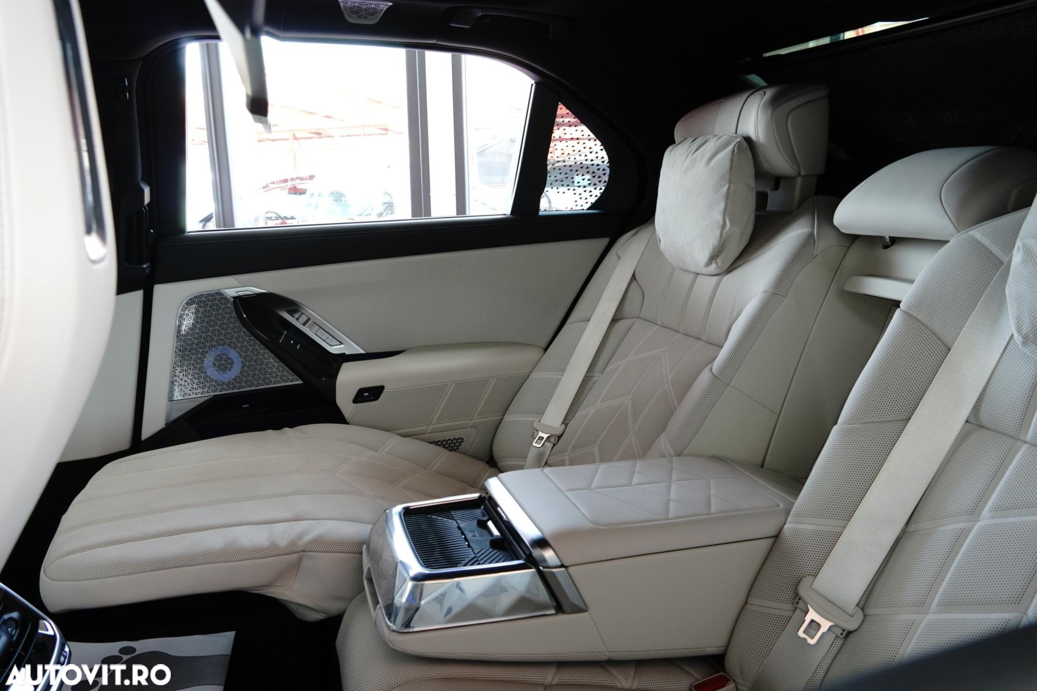 BMW Seria 7 - 28