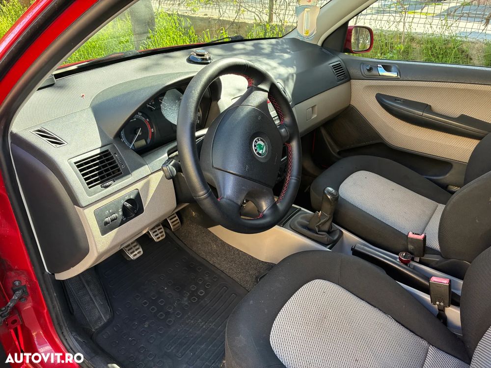 Skoda Fabia Sedan 1.2 Comfort - 4