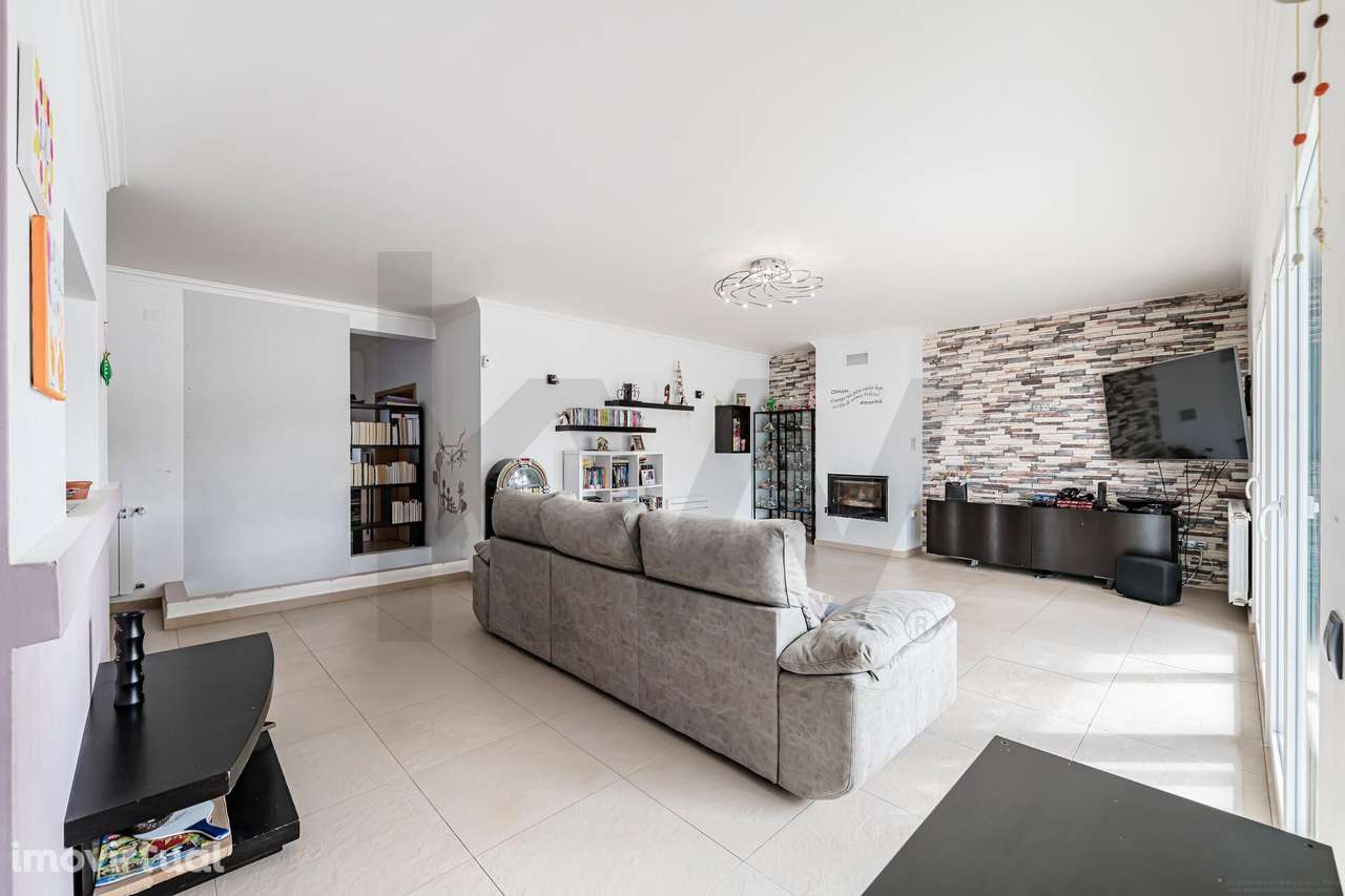 Moradia T4+1 Vendas Novas com Piscina - Évora - Grande imagem: 4/47