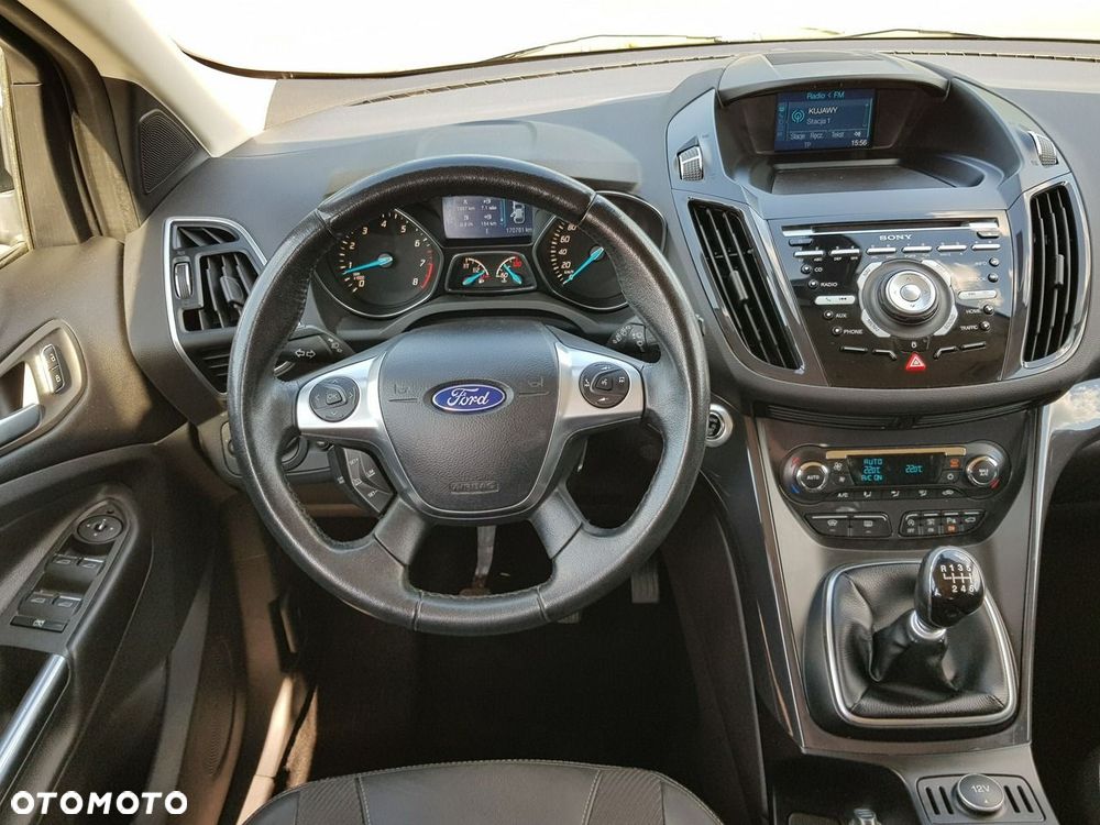 Ford Kuga 1.6 EcoBoost 2x4 Titanium - 13