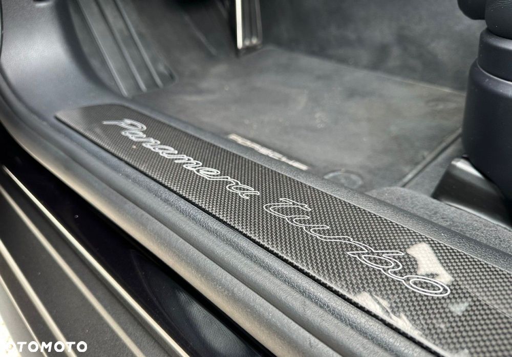 Porsche Panamera - 13