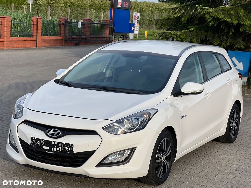 Hyundai i30 1.4 CRDi Base - 24