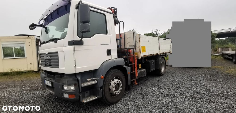 MAN TGM18.280 4x2, 3 s. wywrot + HDS TEREX 105.2 z pilotem - 2