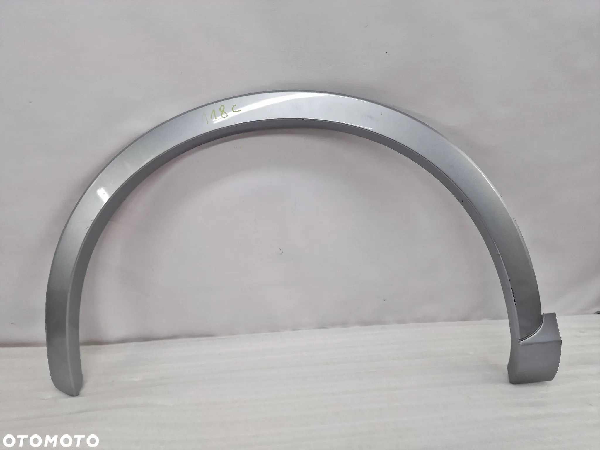AUDI Q3 8U0 LIFT S-LINE 19 CALI 11-18 LEWA PRZEDNIA PRZÓD LISTWA NA BŁOTNIK POSZERZONA , NR 8U0853717C , NR AUKCJI NLB118 - 16