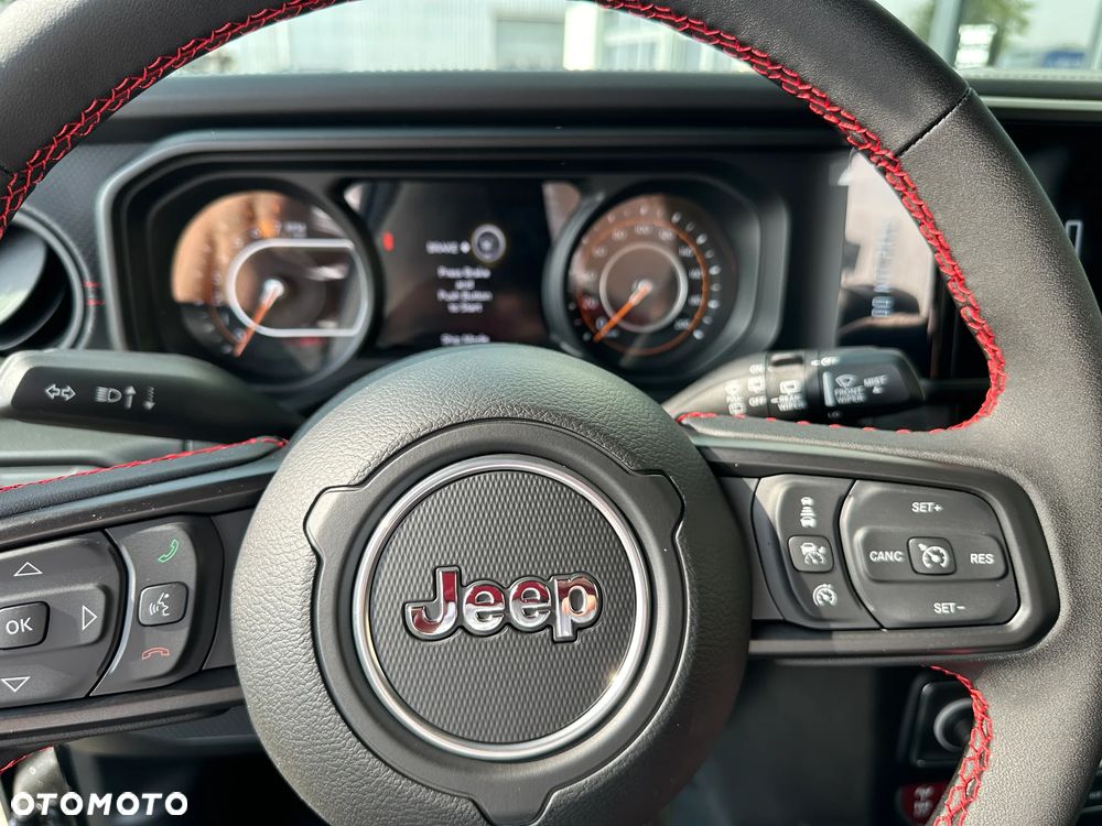 Jeep Wrangler - 13