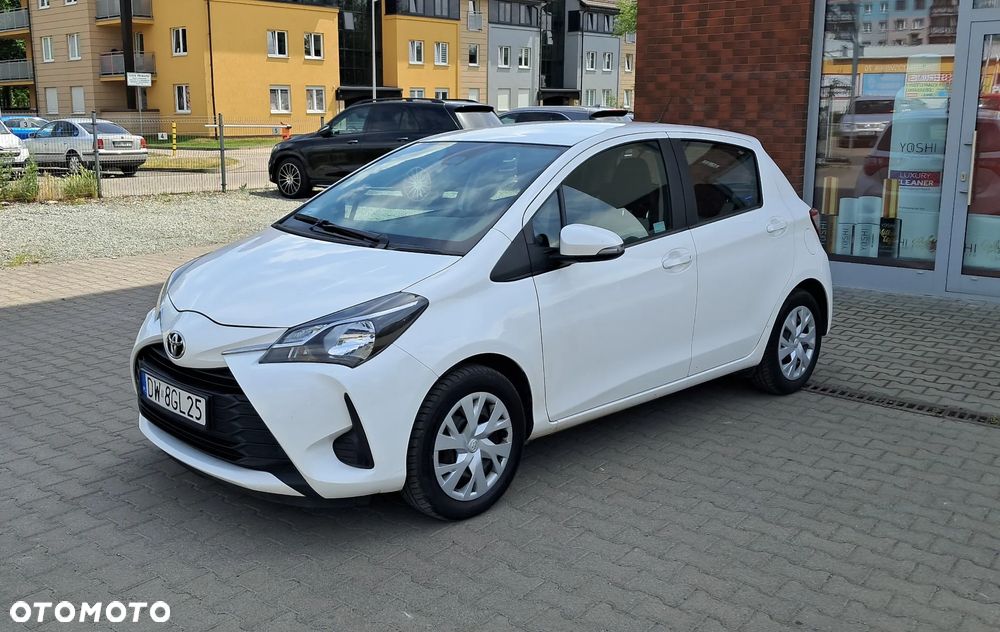 Toyota Yaris 1.5 Premium CVT - 1
