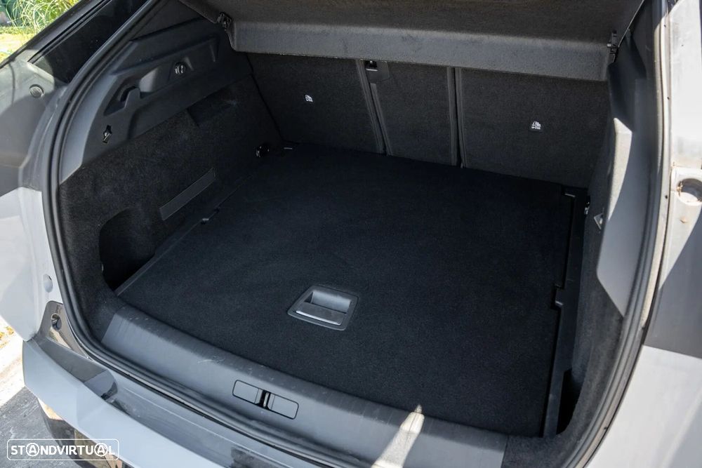 Peugeot E-3008 73 kWh GT - 32