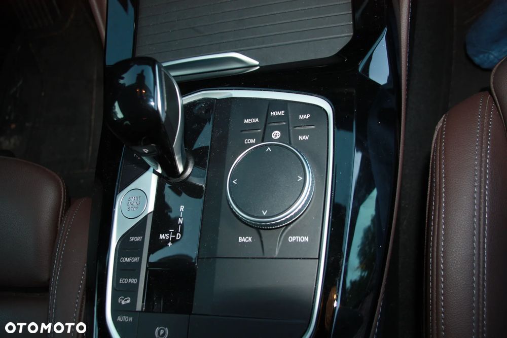 BMW X4 xDrive20i sport - 10