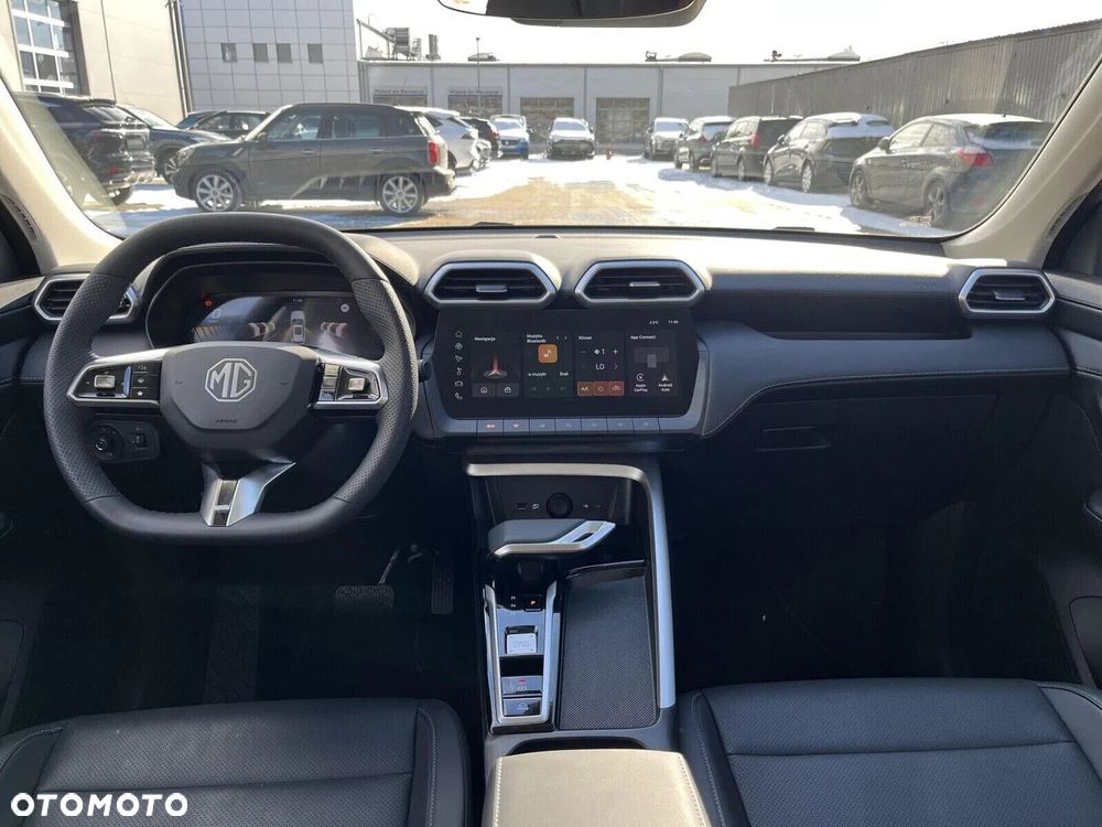 MG ZS Hybrid+ - 17