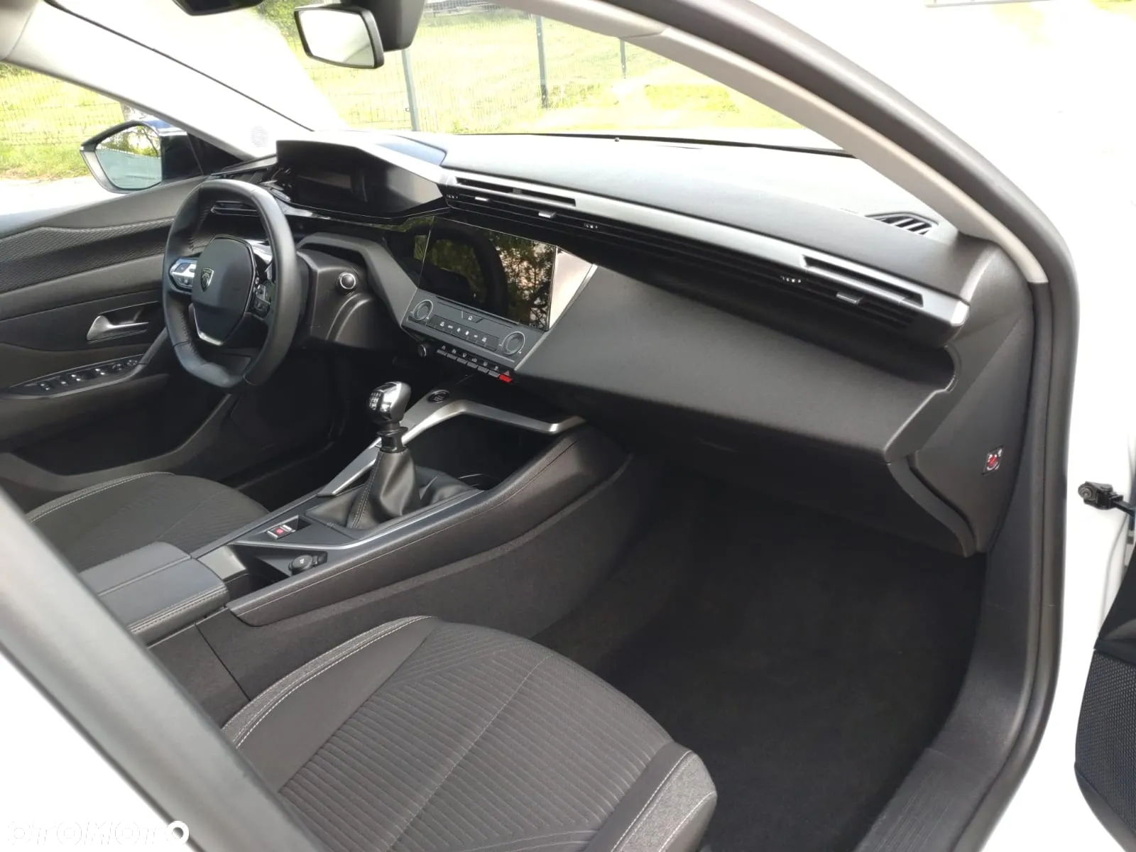 Peugeot 308 1.2 PureTech GPF Allure Pack S&S - 37