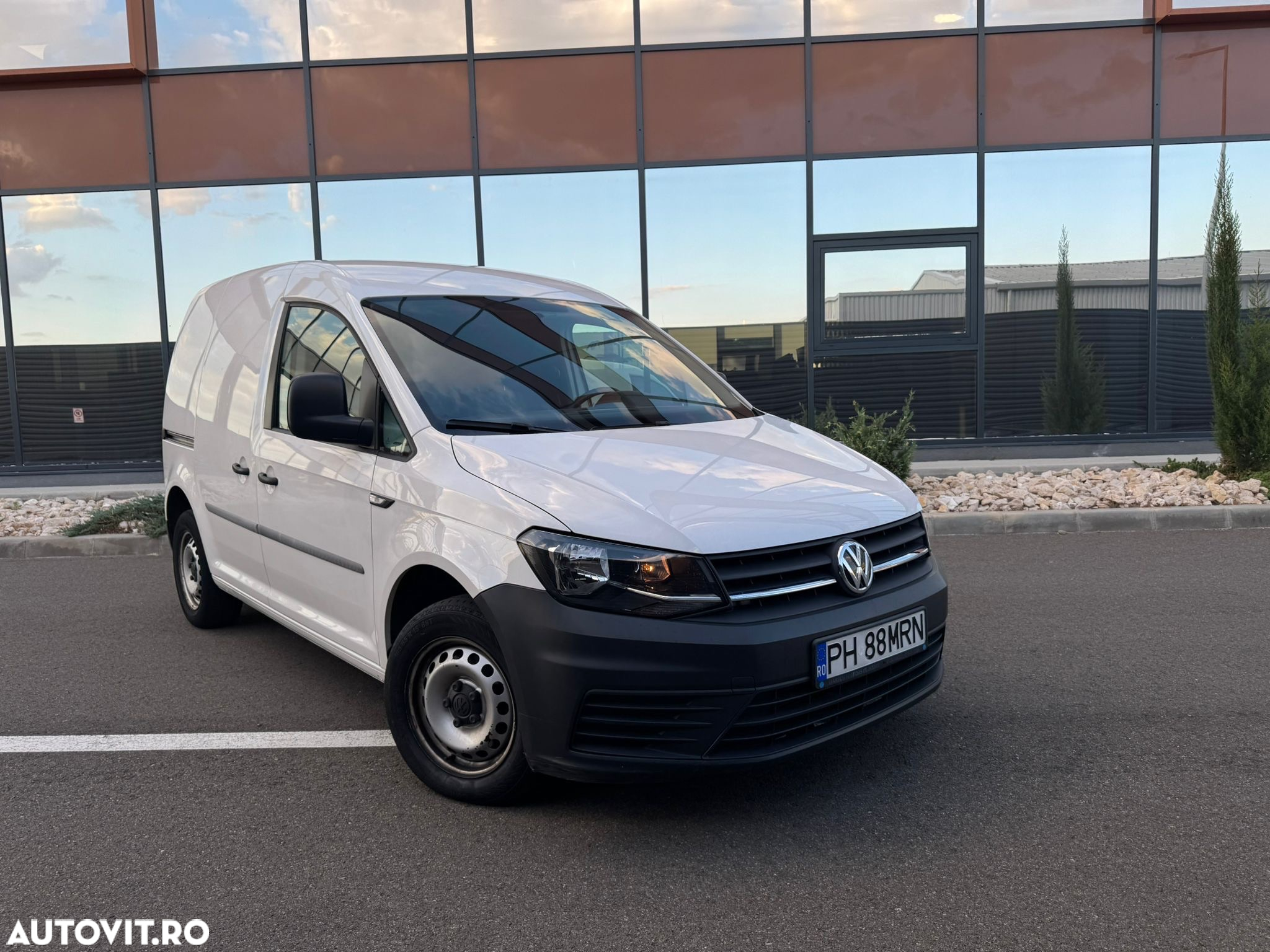 Volkswagen Caddy 2.0 TDI - 2