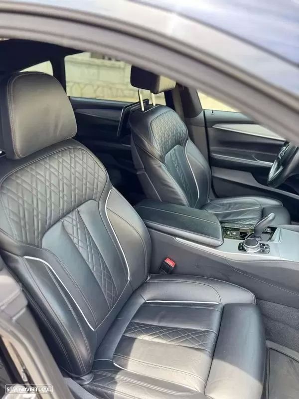 BMW 620 Gran Turismo d xDrive Pack M - 12