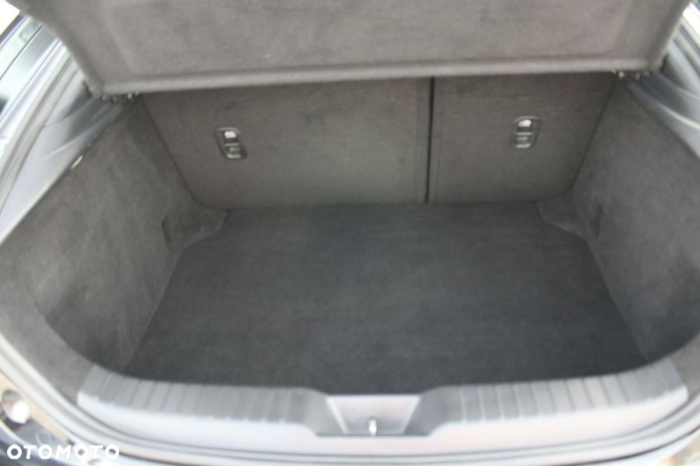 Mazda 3 - 15