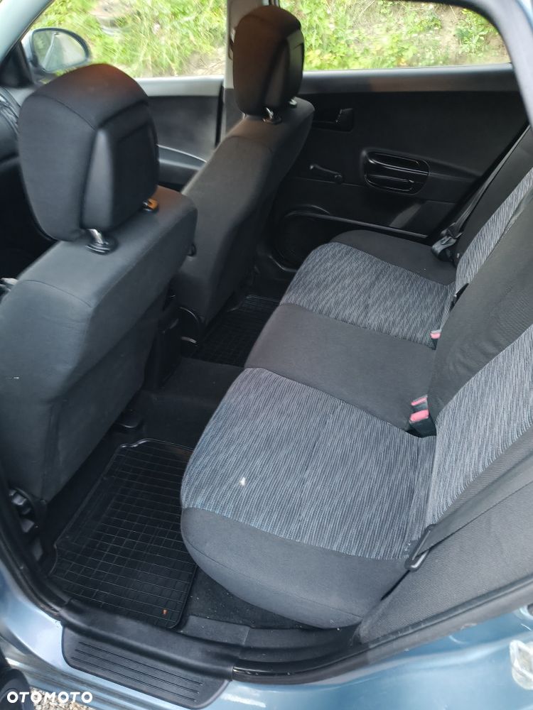 Kia Ceed - 7