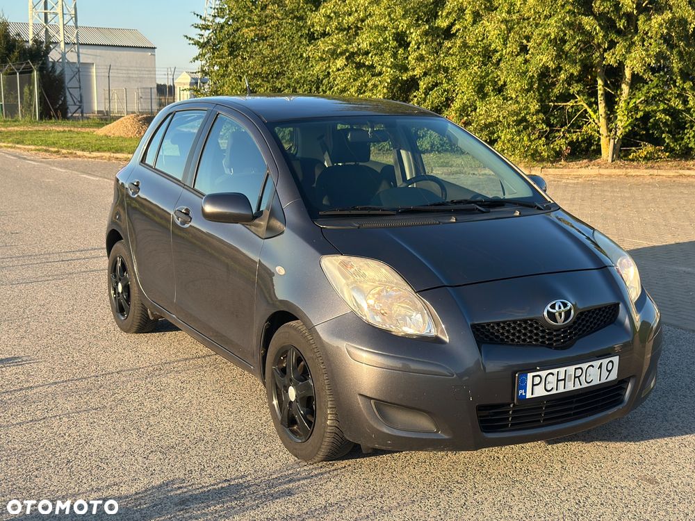 Toyota Yaris - 13