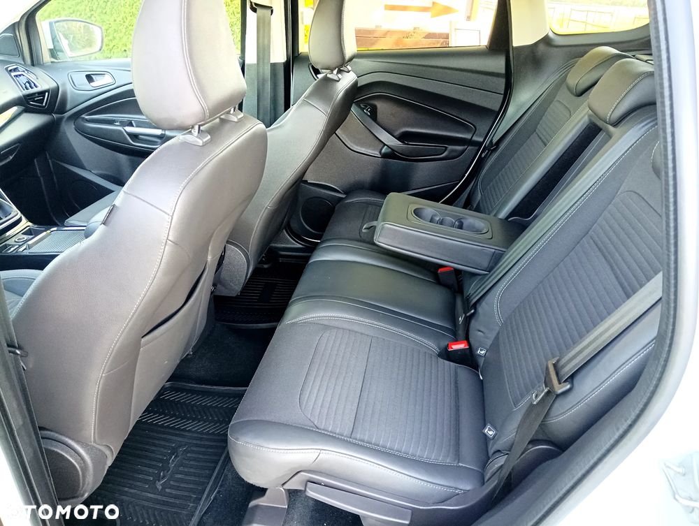 Ford Kuga 2.0 TDCi 2x4 Titanium - 7