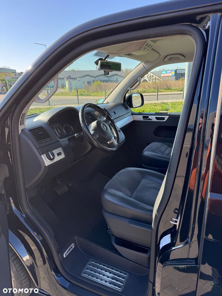 Volkswagen Multivan - 5