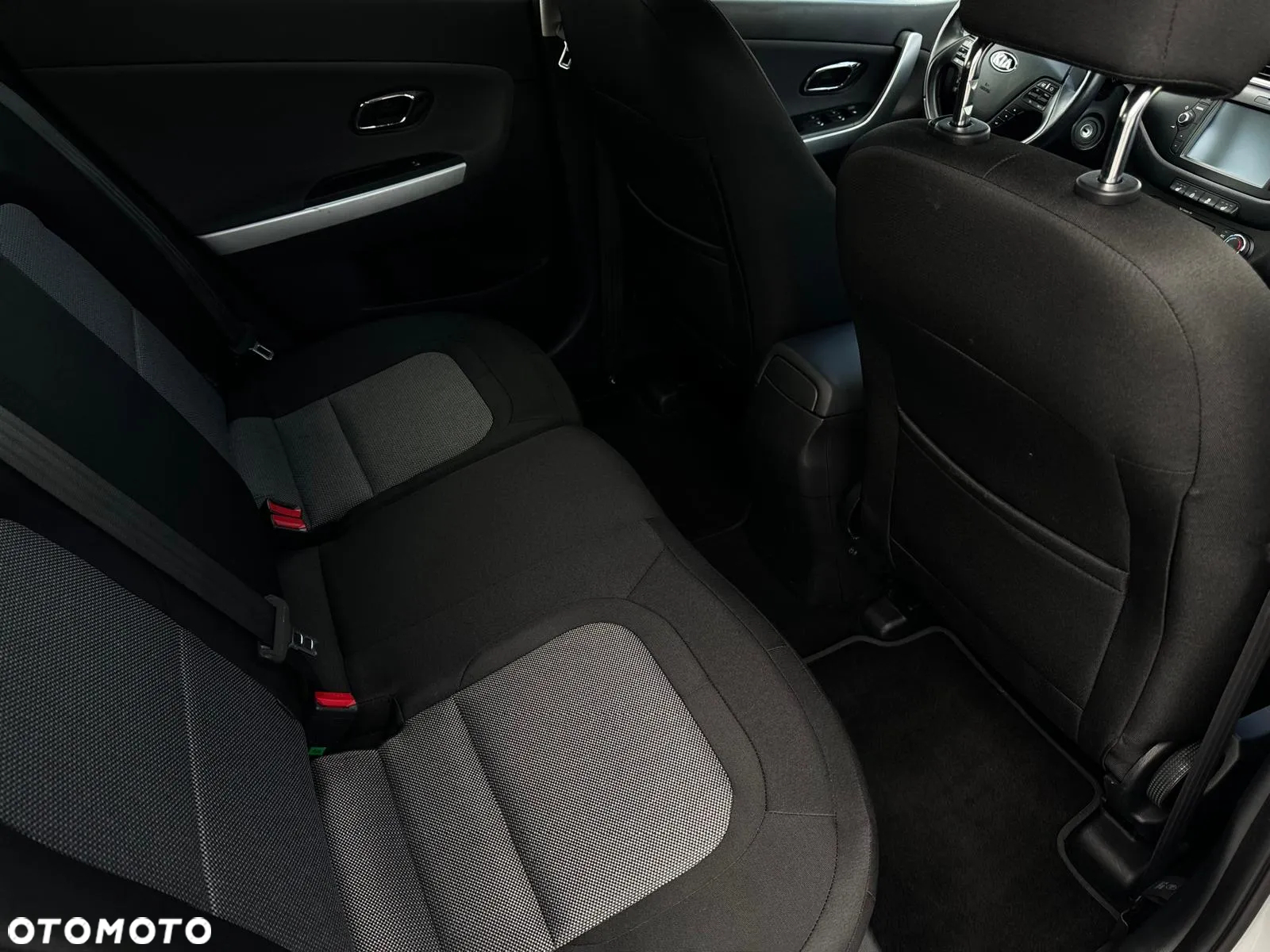 Kia Ceed 1.4 CVVT Dream Team Edition - 31