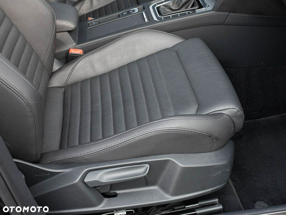 Volkswagen Passat Alltrack 2.0 TDI SCR 4Mot DSG7 - 37