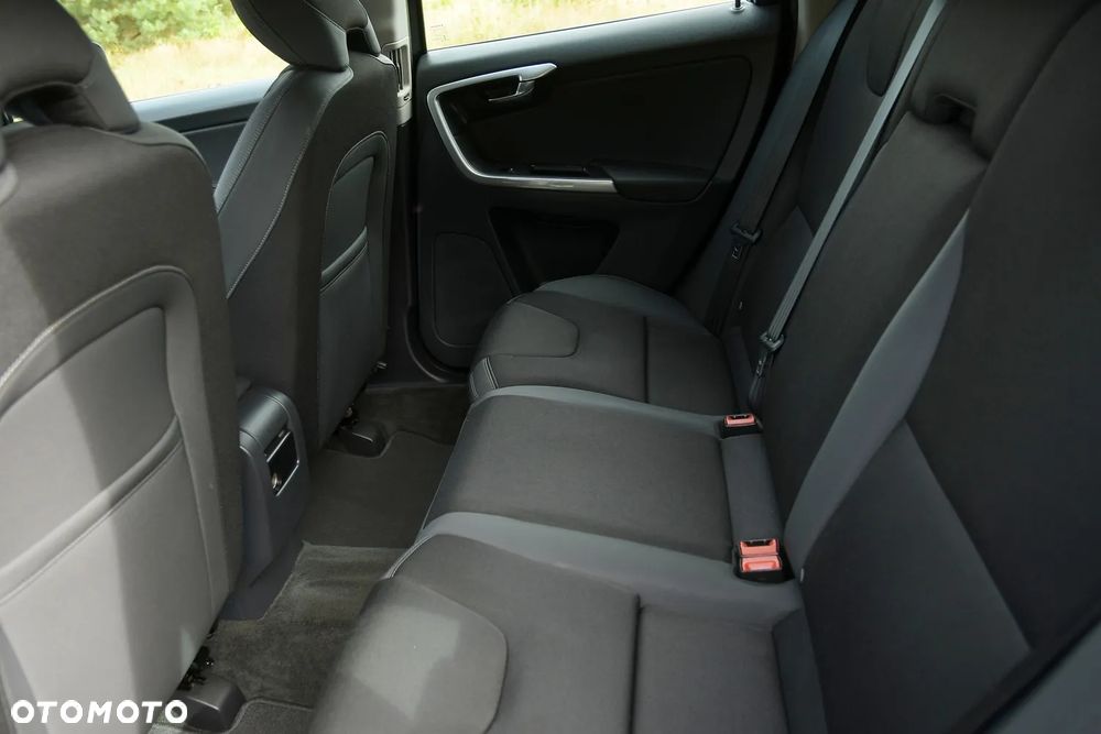 Volvo XC 60 - 22