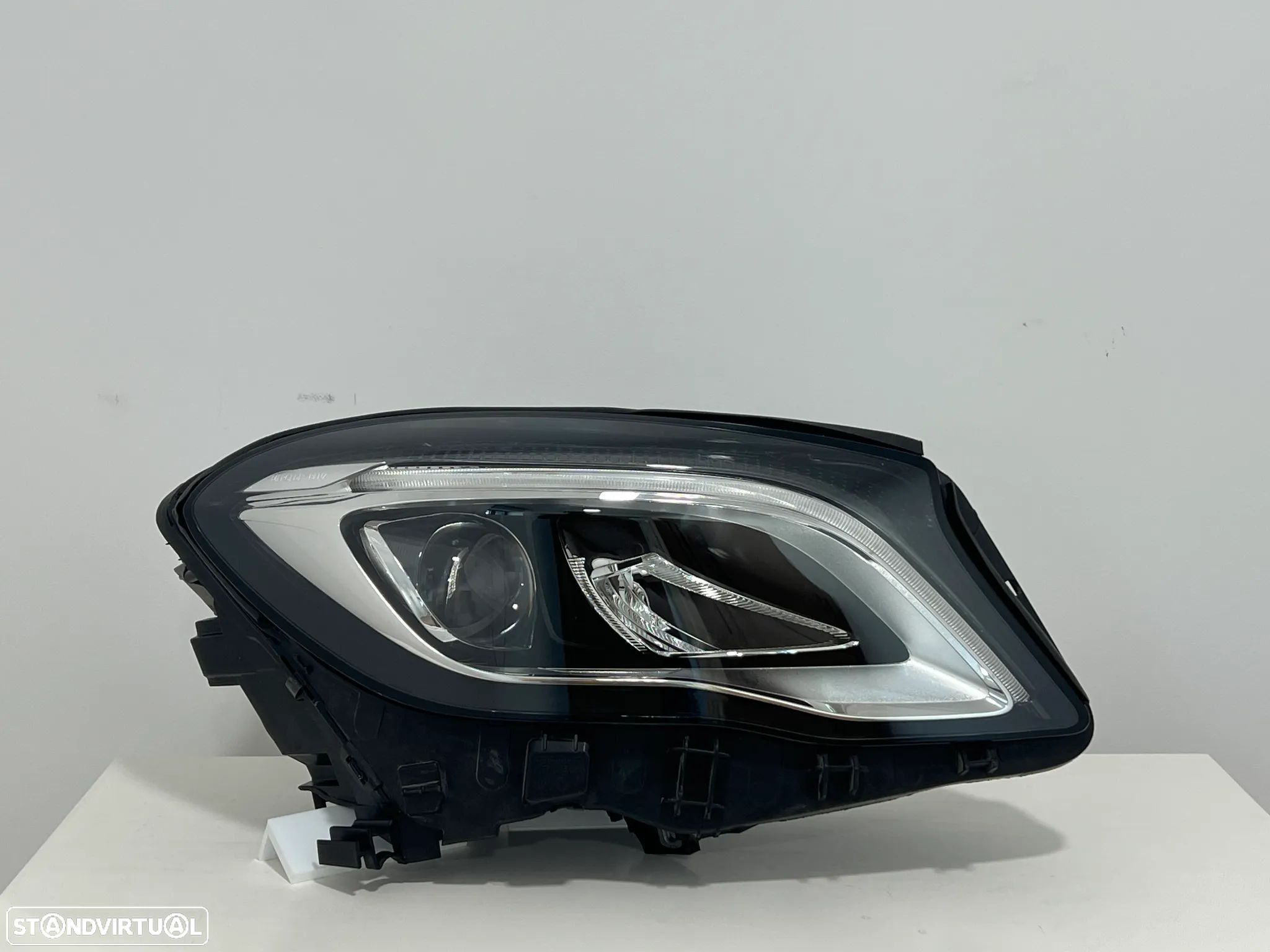 Farol Otica Original Mercedes GLA X156 Led lado Direito - 1