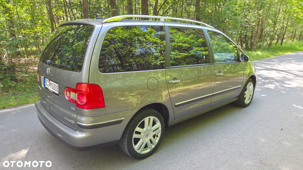 Volkswagen Sharan 2.8 V6 Highline - 12