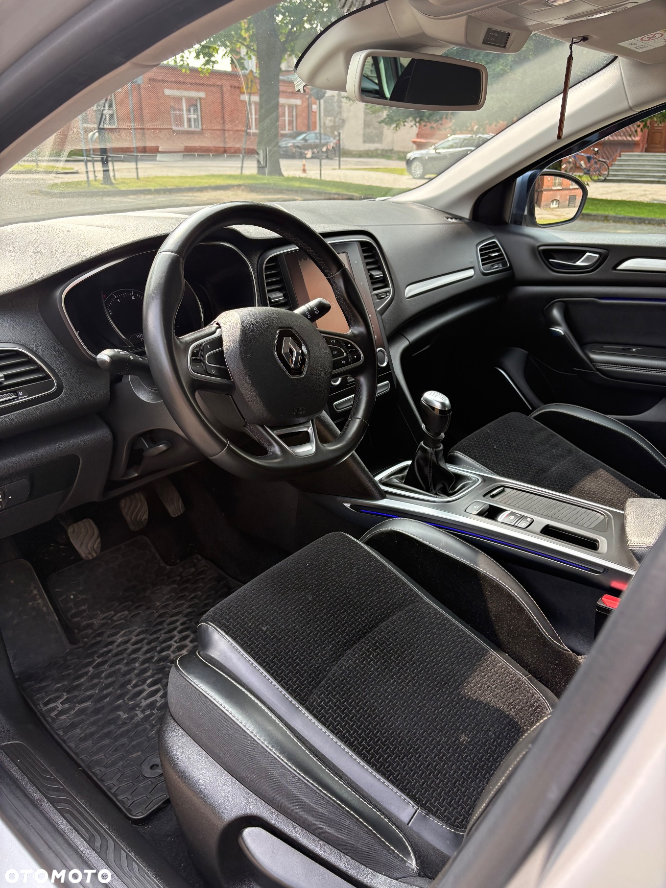 Renault Megane 1.3 TCe FAP Intens - 7