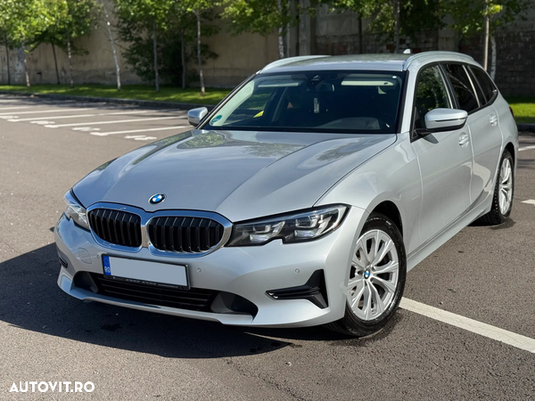 BMW Seria 3 318d Touring Aut.