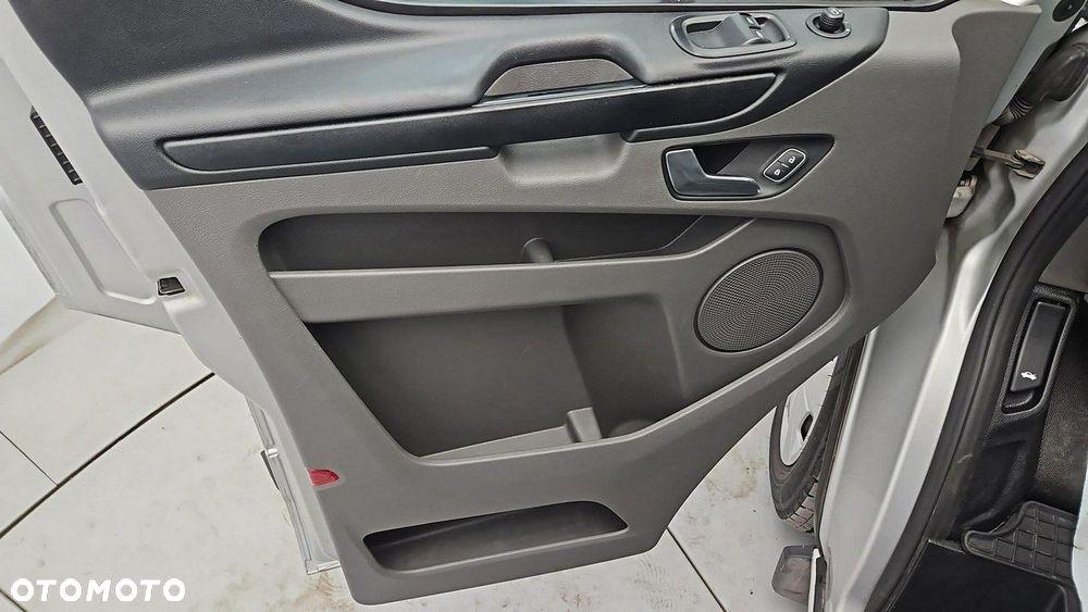 Ford Transit Custom - 10