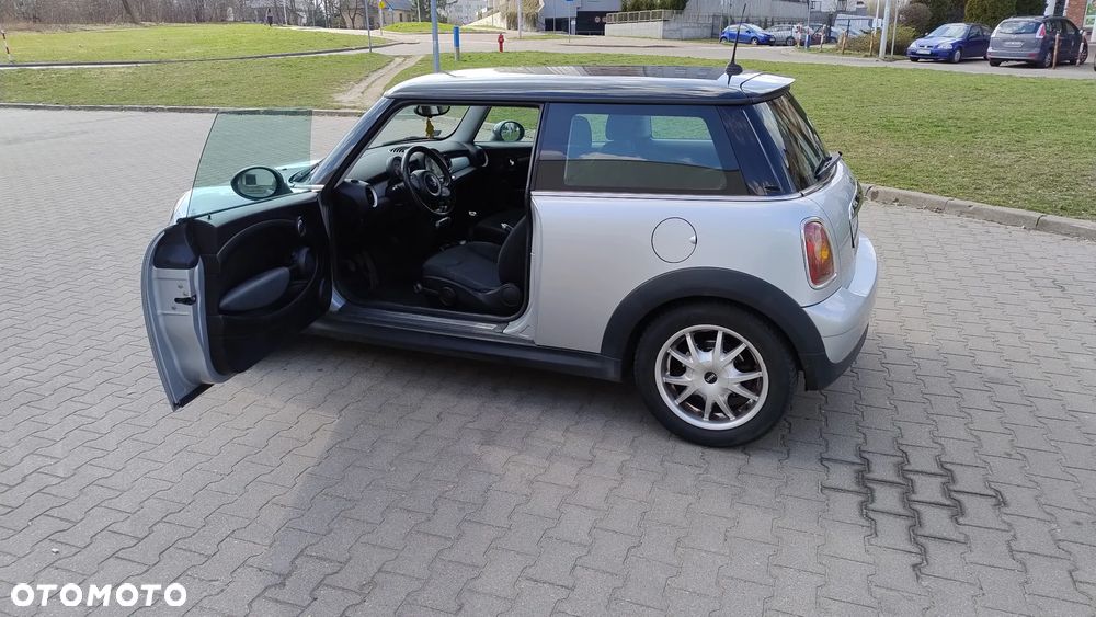 MINI Cooper Standard - 7