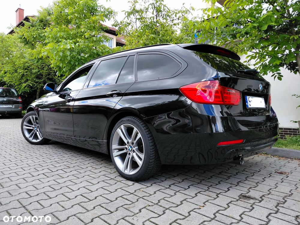 BMW Seria 3 320i M Sport - 8
