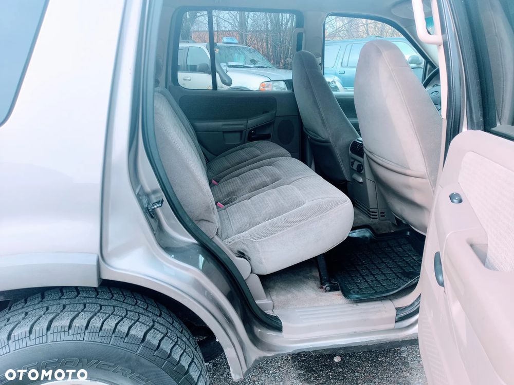 Ford Explorer 4.0 - 10
