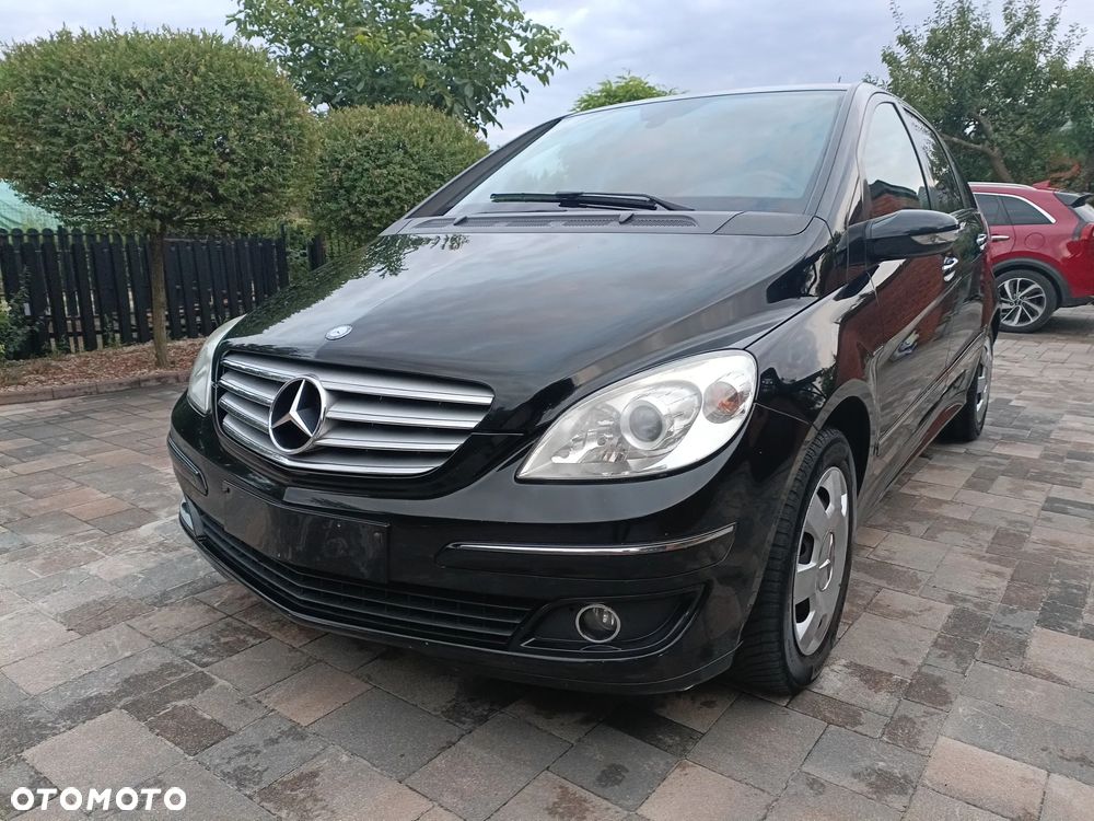 Mercedes-Benz Klasa B 180 CDI Autotronic - 25