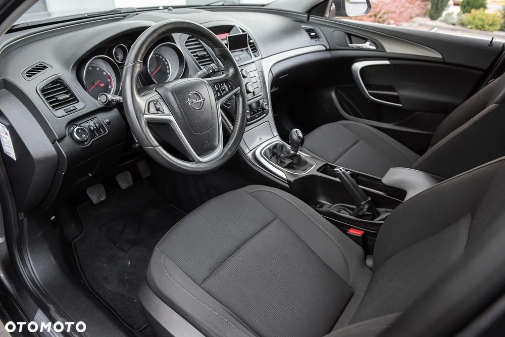 Opel Insignia - 15