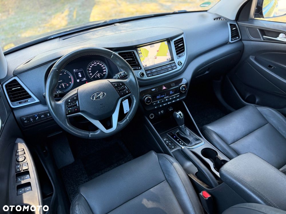 Hyundai Tucson 2.0 CRDi 4WD Automatik Trend - 17