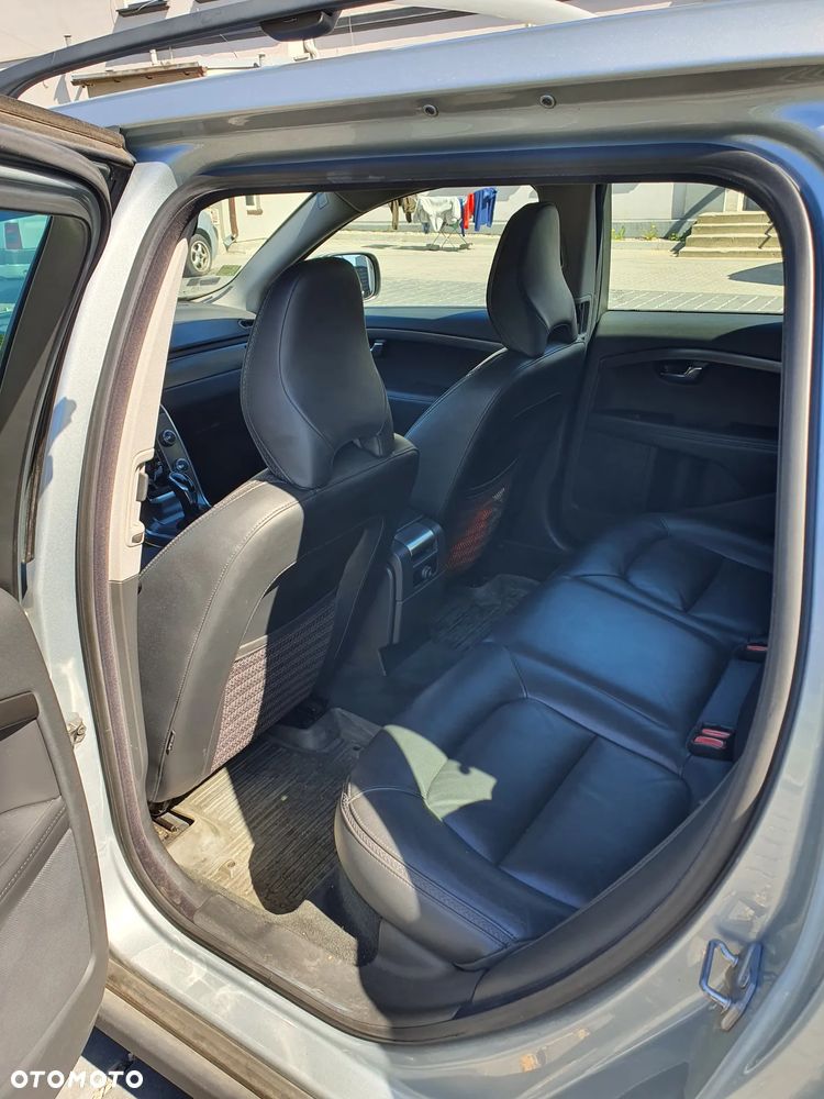 Volvo XC 70 - 10