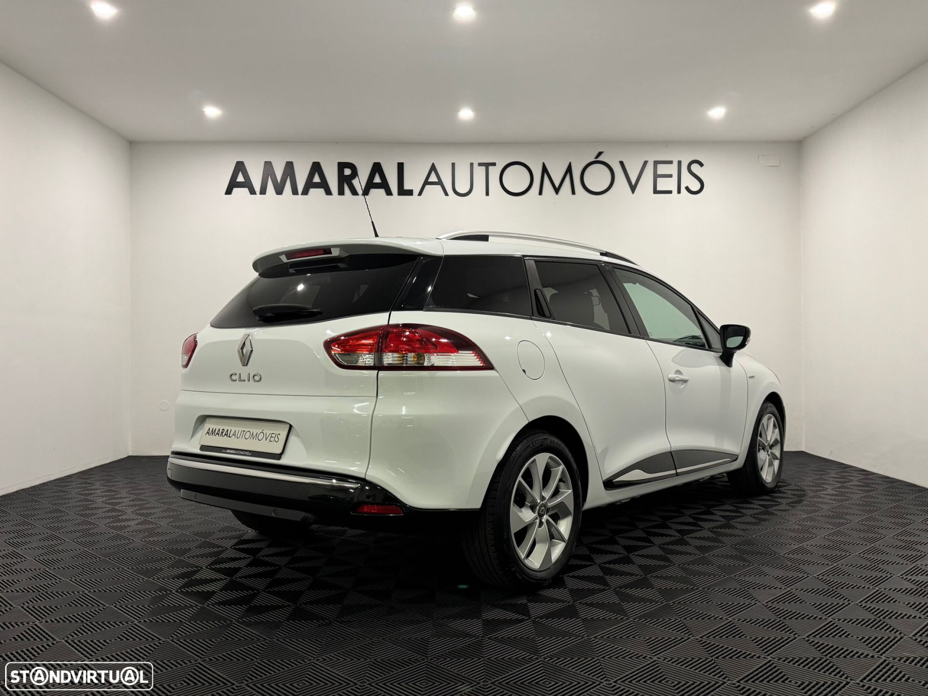 Renault Clio Sport Tourer 0.9 TCe Limited - 4