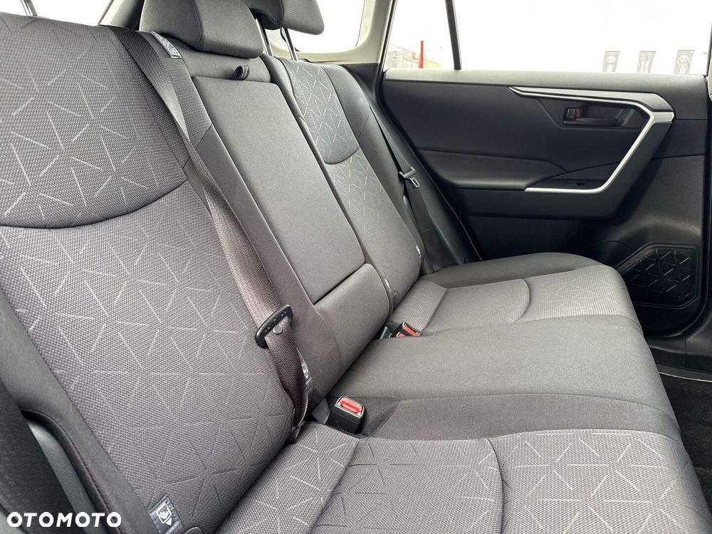 Toyota RAV4 - 11