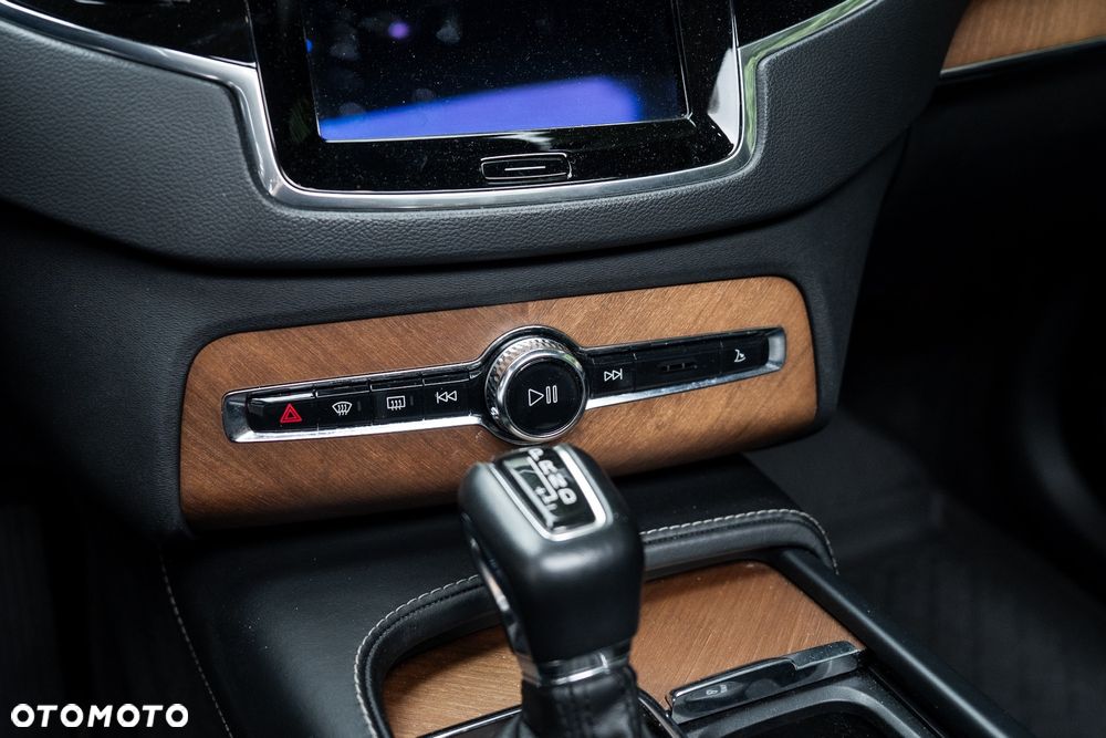 Volvo XC 90 T6 AWD Inscription 7os - 31