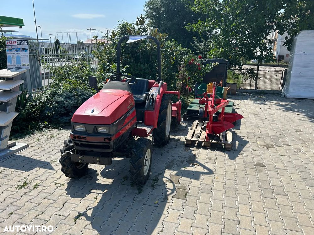 Mitsubishi MT 190 - 9