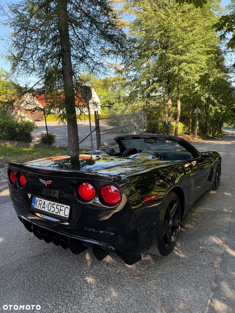Chevrolet Corvette - 4