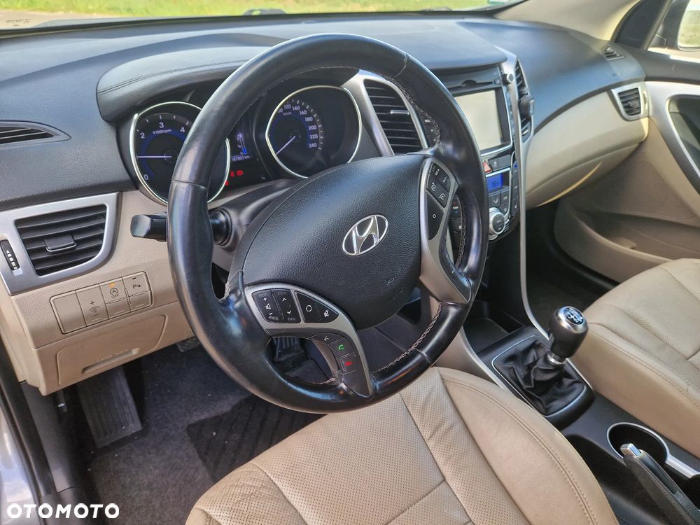 Hyundai i30 - 22