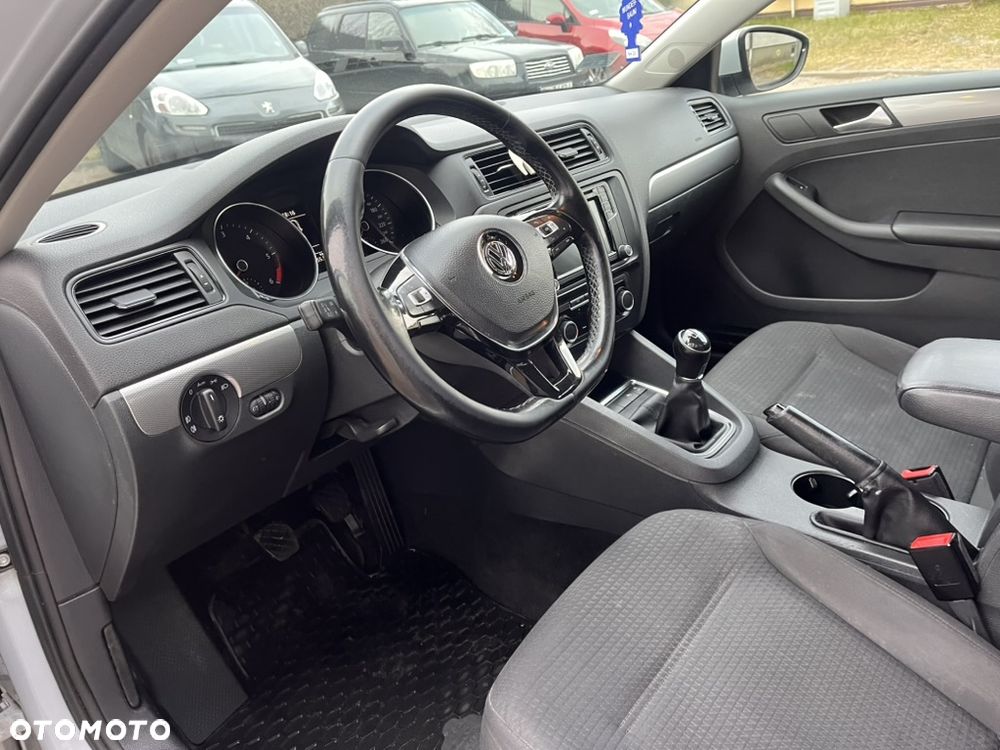Volkswagen Jetta 2.0 TDI DPF BMT Comfortline - 20