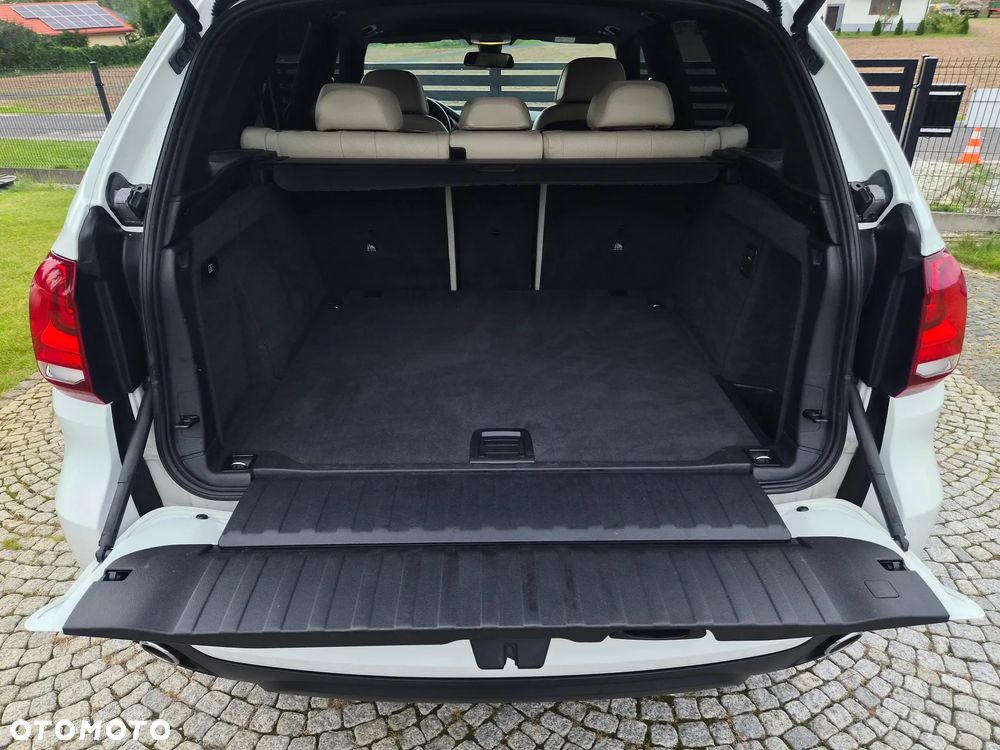BMW X5 xDrive25d Sport-Aut - 32