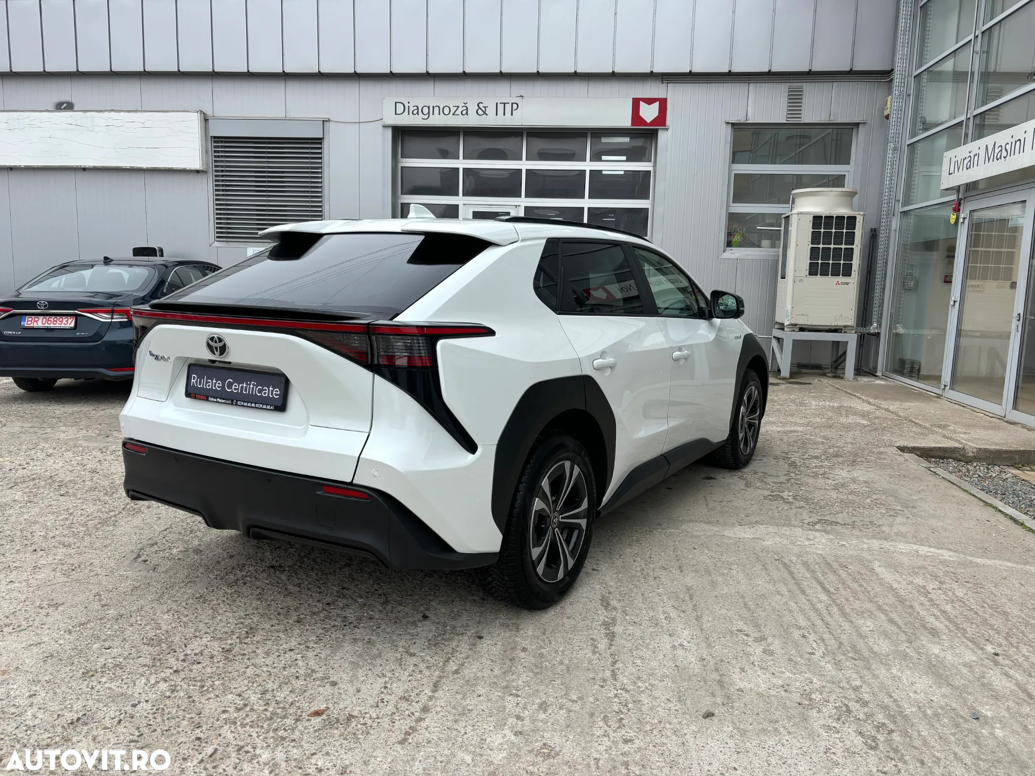 Toyota BZ4X 150 KW FWD (4x2) Exclusive - 4