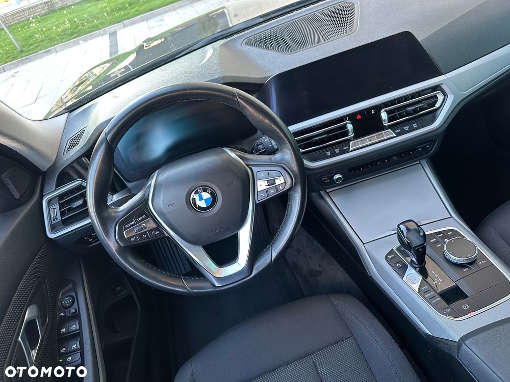 BMW Seria 3 320d MHEV Advantage sport - 33